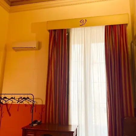 Valentino Hotel
